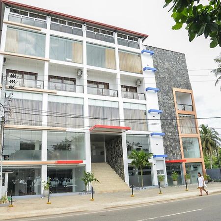 Hotel Centhara Beach Weligama Extérieur photo